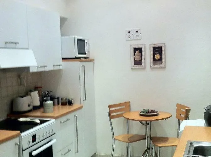 Апартаменты Aristi's House *